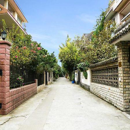 Chengdu Bling Bling Hostel Supoqiao Exterior photo